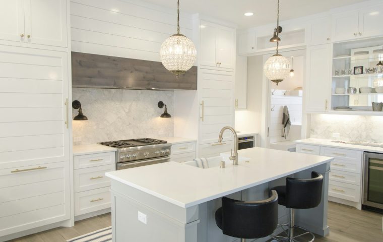 Kitchen Cabinets: Refacing vs Replacing Cost