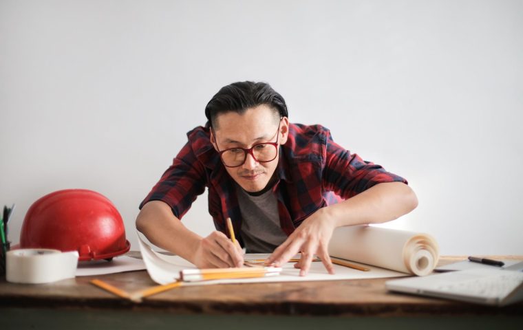 How to Get and Compare Contractor Quotes the Right Way