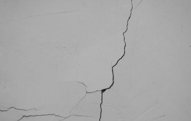 How to Tell a Minor Crack From a Serious One