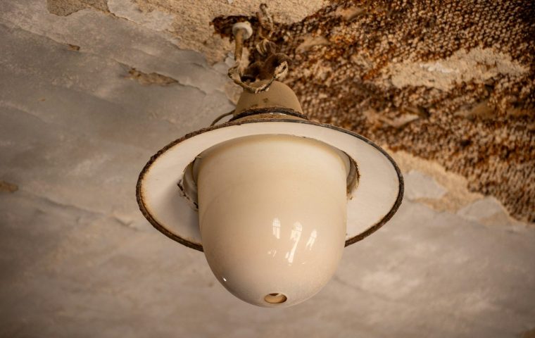 How Much Does Roof Leak Repair Cost