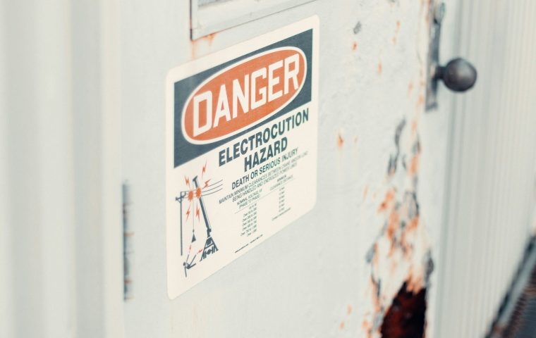 How to Spot a Home-Improvement Scam Before You Pay