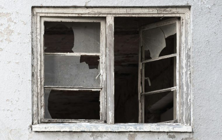 Window Repair vs Replacement Cost